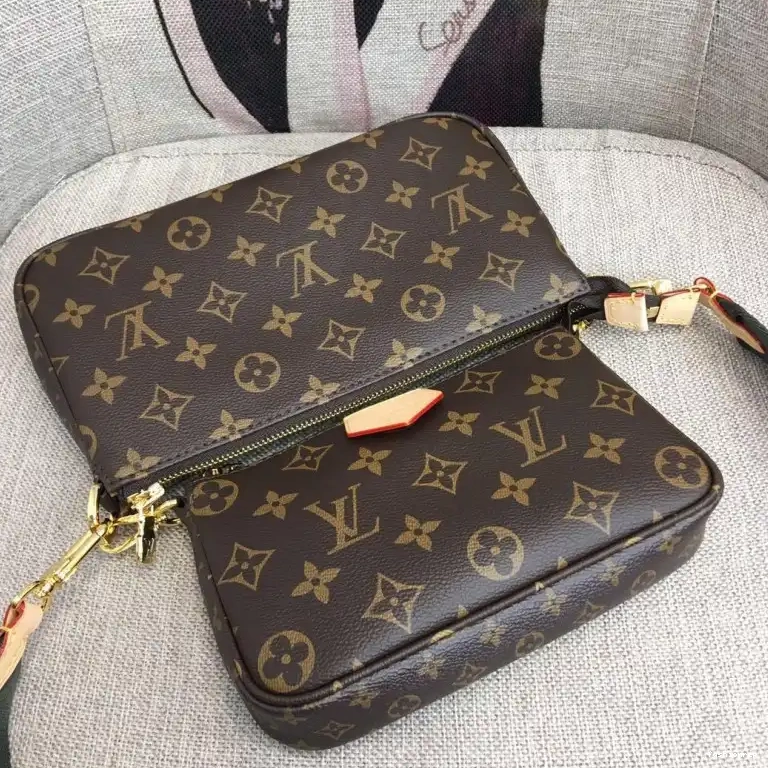 Fashionrepsfam ru LV Bags 19B570406 0509